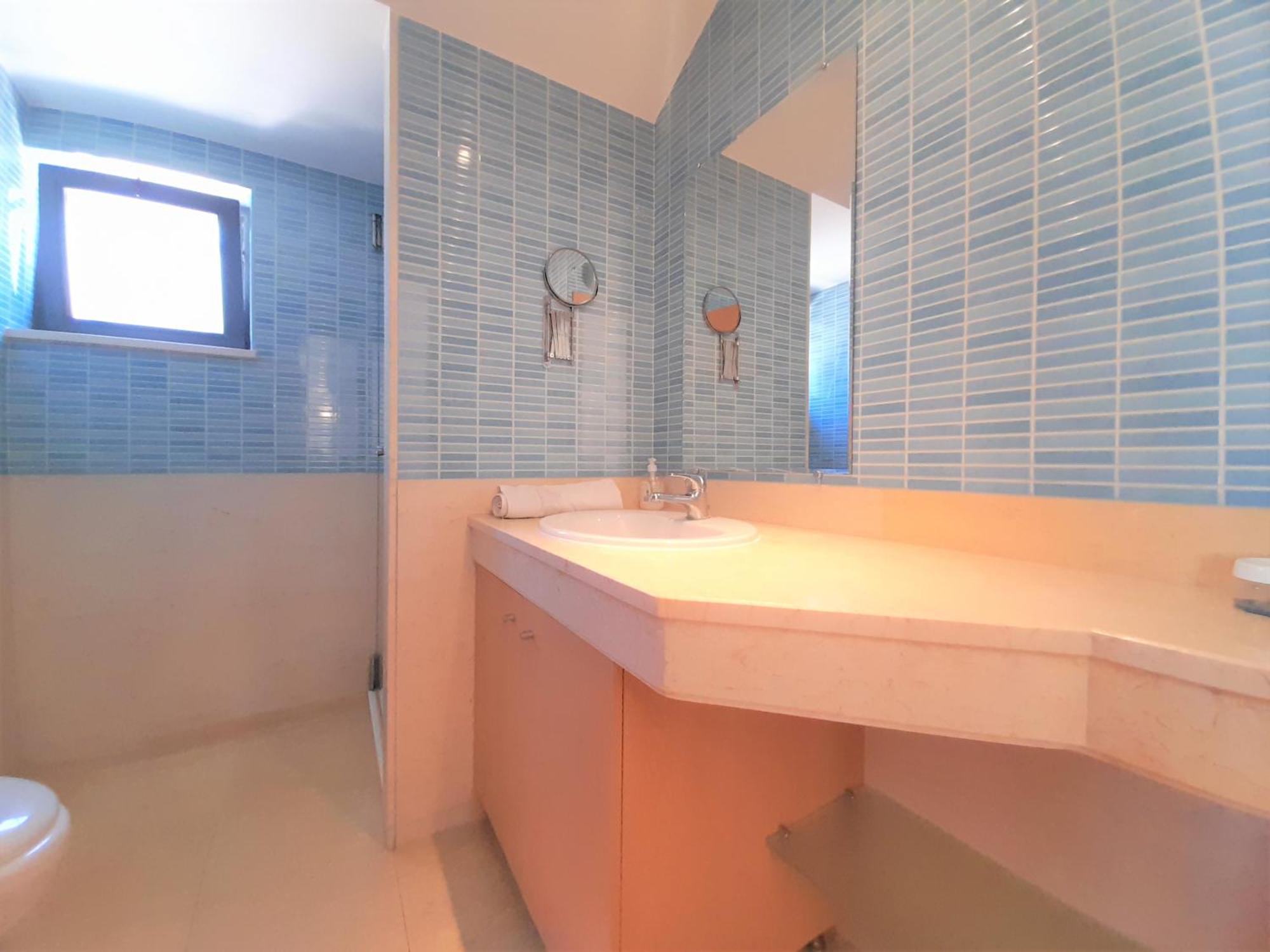Villa Paula With Private Pool Close To The Beach And Strip Albufeira Exterior photo