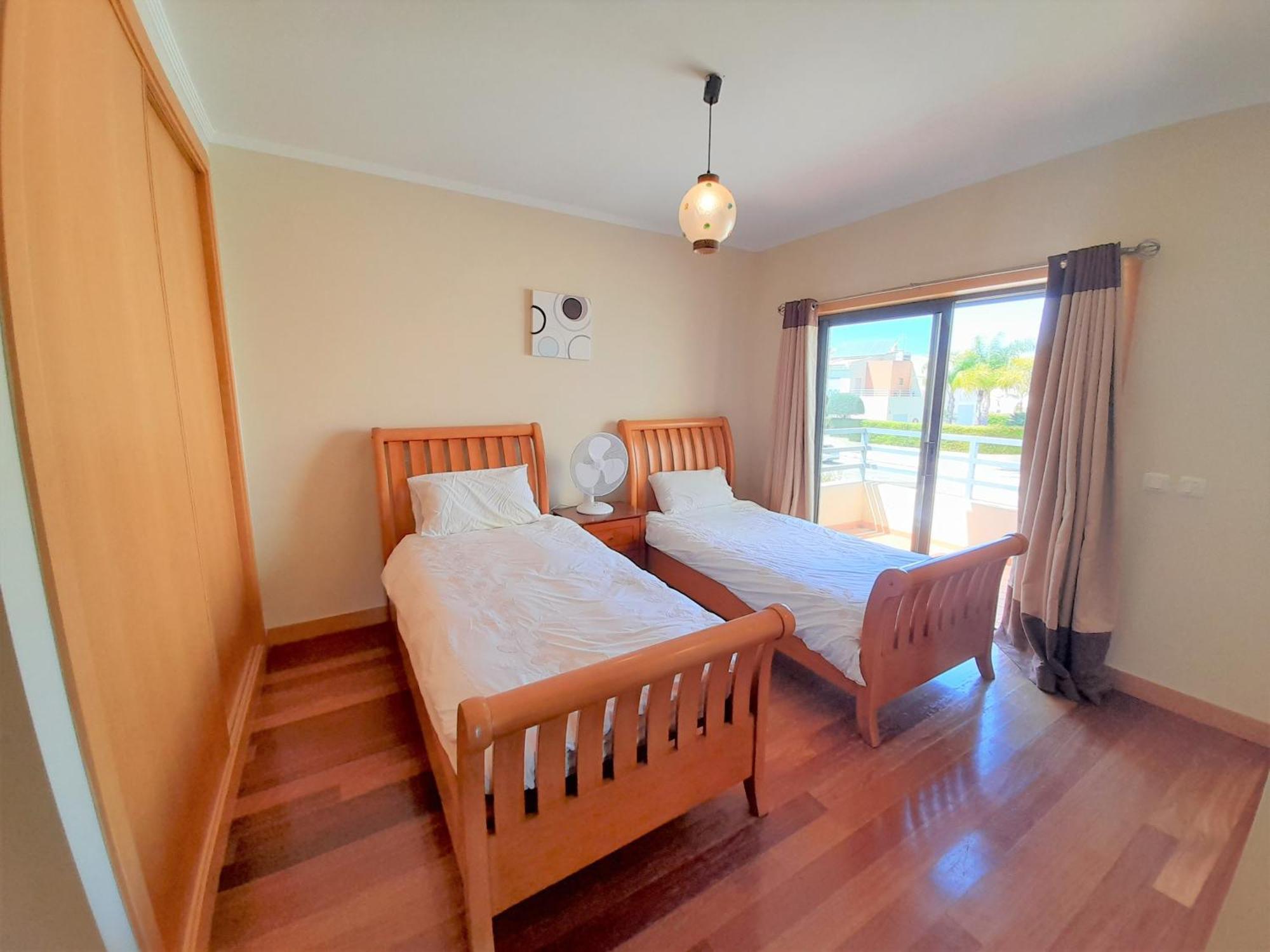Villa Paula With Private Pool Close To The Beach And Strip Albufeira Exterior photo