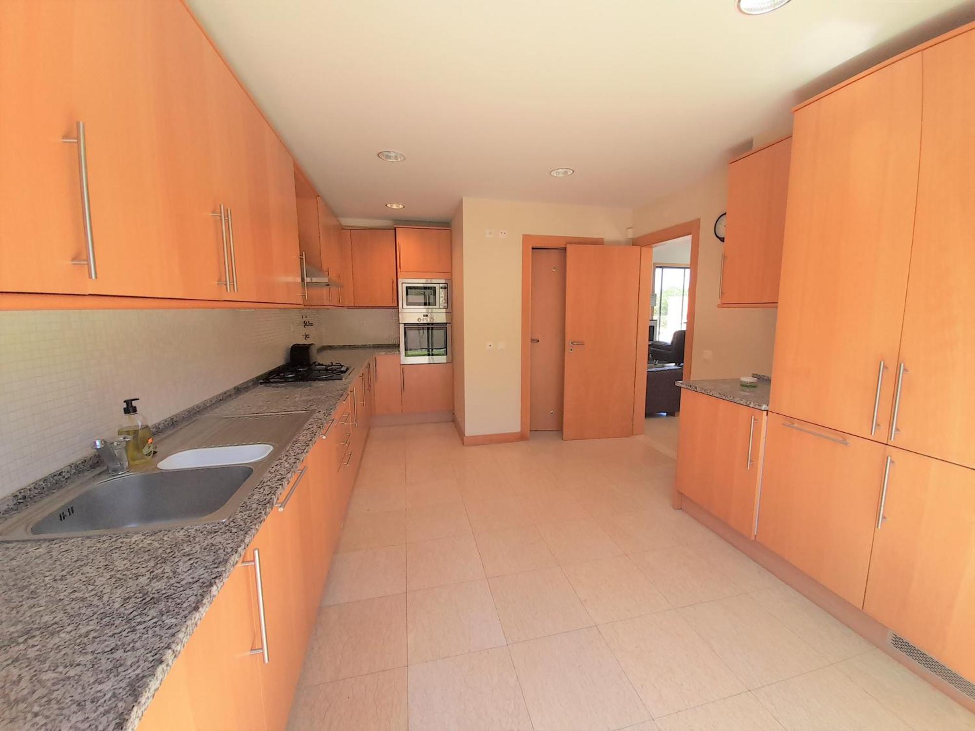 Villa Paula With Private Pool Close To The Beach And Strip Albufeira Exterior photo